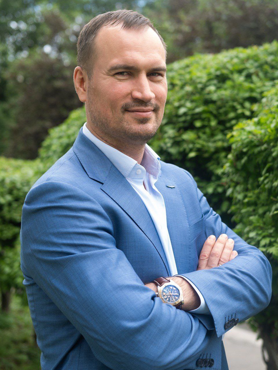 Александр Абрамов Александр Абрамов