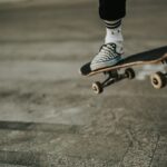 Как работать с зумерами: почему HR-подходы придется менять devin-avery-7GWQJ0yYRhM-unsplash