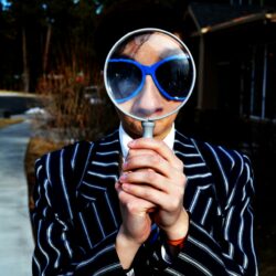 https://unsplash.com/photos/person-using-magnifying-glass-enlarging-the-appearance-of-his-nose-and-sunglasses-uAFjFsMS3YY?utm_content=creditShareLink&utm_medium=referral&utm_source=unsplash