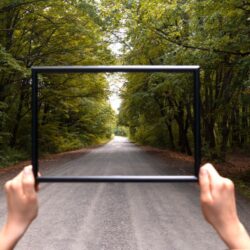 https://ru.freepik.com/free-photo/framing-landscape-while-traveling_33806261.htm#fromView=search&page=3&position=15&uuid=9eb90590-a49d-4205-92da-6d4c8f011caf
