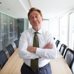 Тренд на «анбоссинг»: почему сокращение менеджеров среднего звена бьет по бизнесу 3082